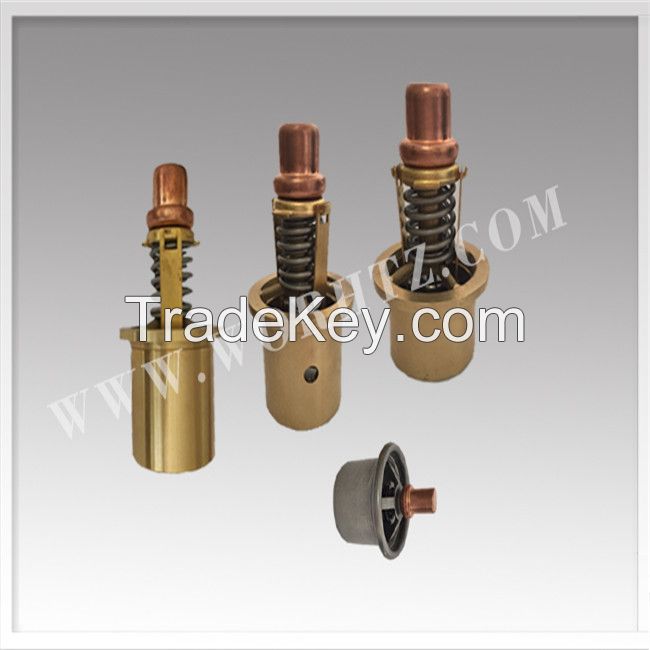 Oil cooled thermostatic valve