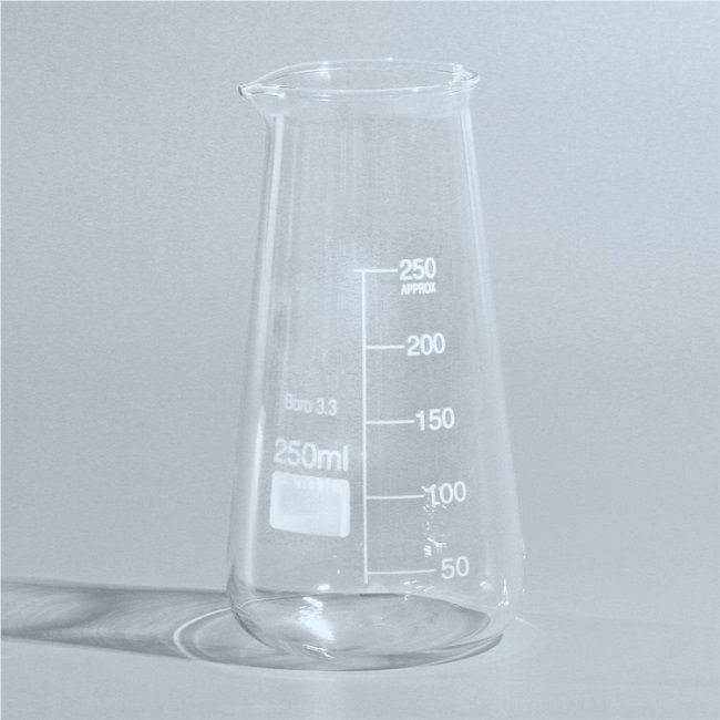 Quality Lab Borosilicate 3.3 Glass Cnical Beaker With Spout With Printed Graduation Lab Glassware