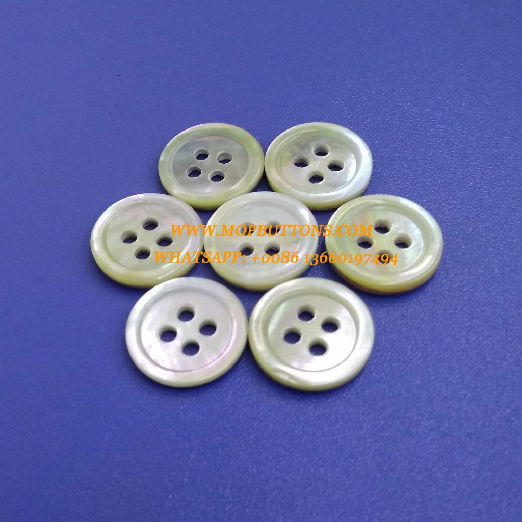 OEM Custom Design Real Standard High End Japanese Agoya Shell Button for Clothing Manufacturer