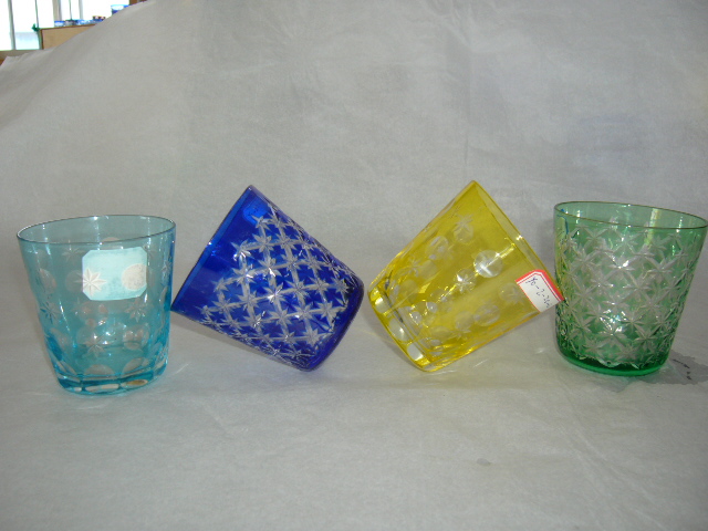 Glassware (Cups, Mugs)