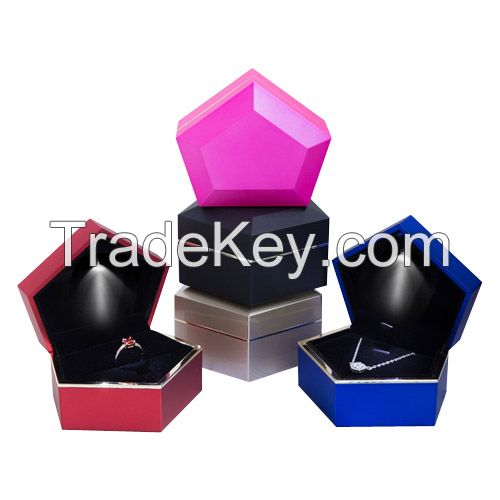 Rubber painting Ring box
