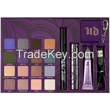 Urban Book of Shadows IV in IV - Palettes &amp;amp; Sets