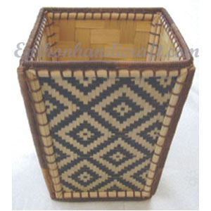 Bekas Buluh (Bamboo Container)