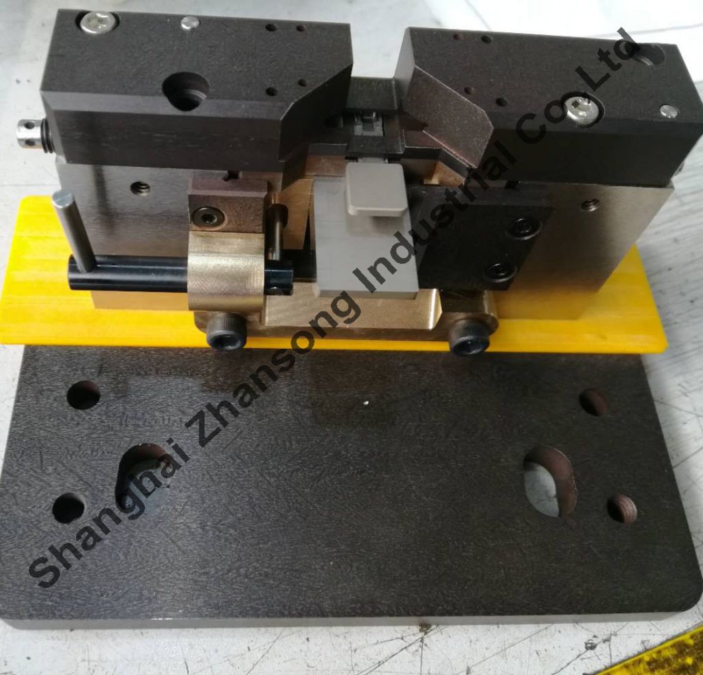 automatic control plastic injection Remote Control Mould