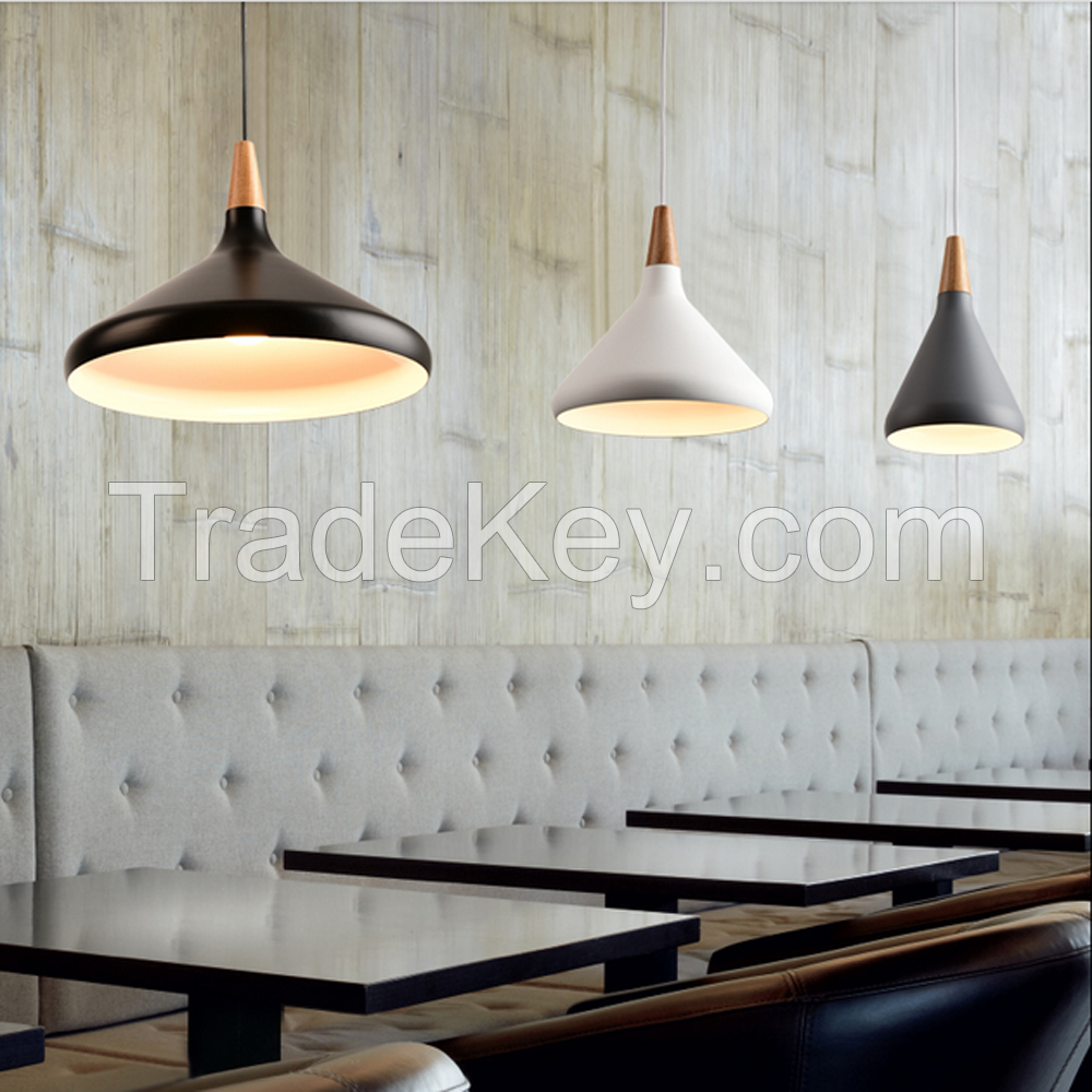 Modern Wooden Metal Decorative Pendant Lamp Hanging Light For Restaurant