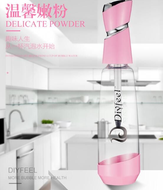 Colourful soda maker portable Easy-to-Use soda water maker with 5 x CO2 Soda Change also can OEM