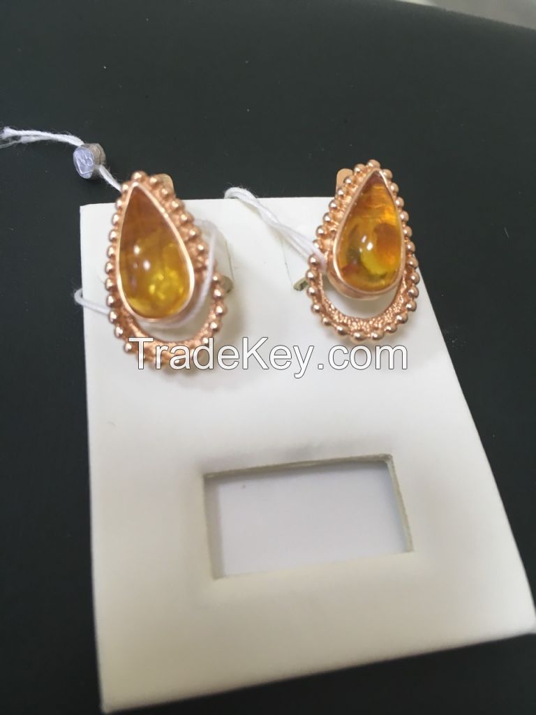 Amber gold earrings