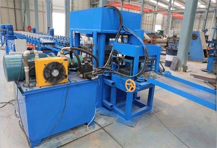 W/M shape automatic highway guardrail roll forming machine