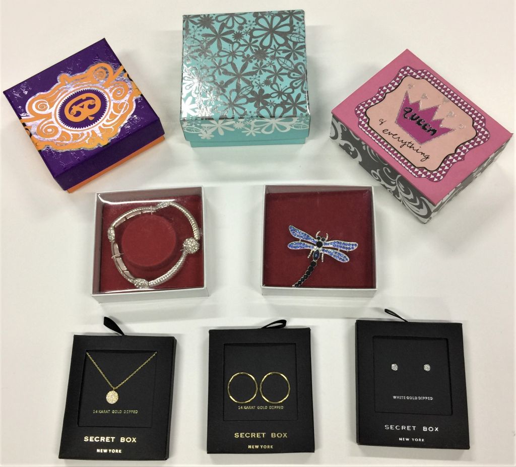 paper packaging boxes to pack jewelry