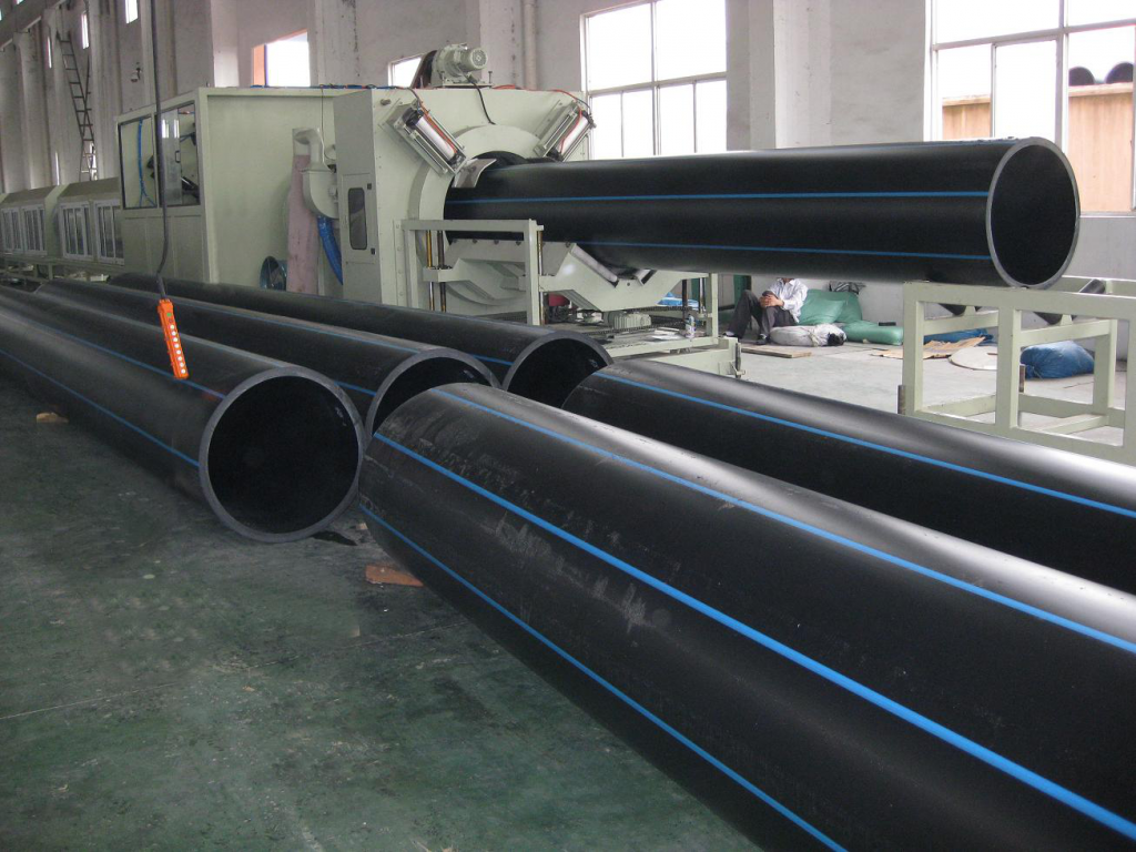 Competitive price of PE HDPE PPR water drain pipe extrusion line 20-400mm customized 