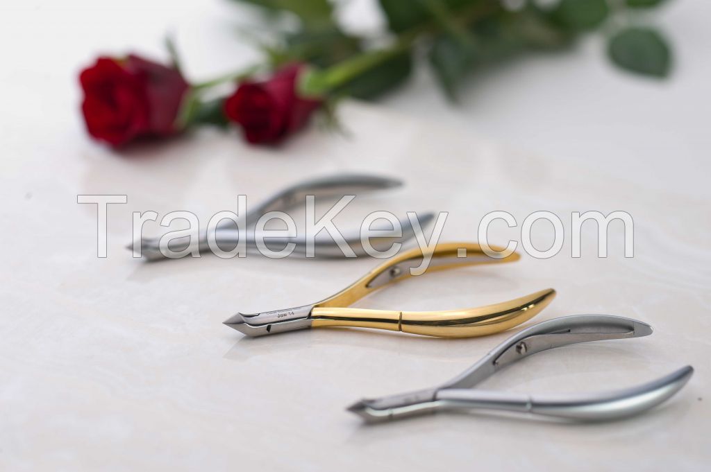 NAIL NIPPER, CUTICLE NIPPER, NAIL CLIPPER