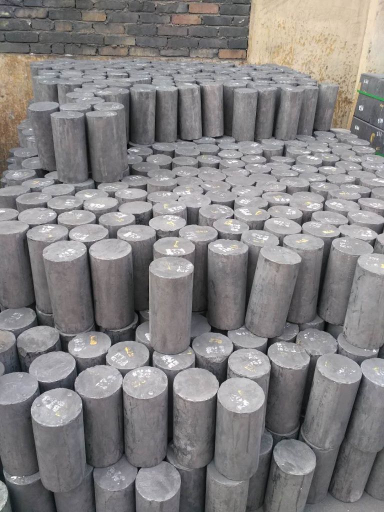 Isostatic graphite block