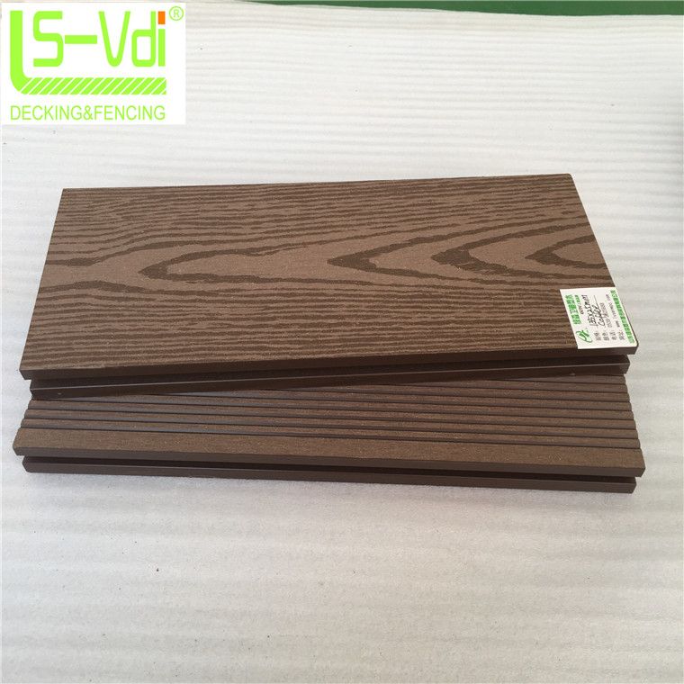 Fungi resistant wood plastic composite flooring solid wood floor tile wpc decking