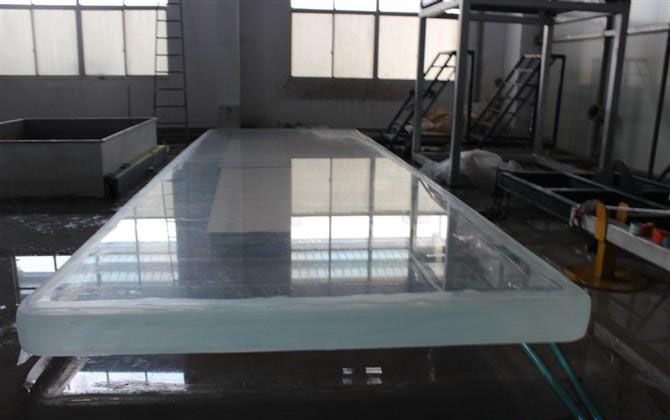 Clear acrylic sheets