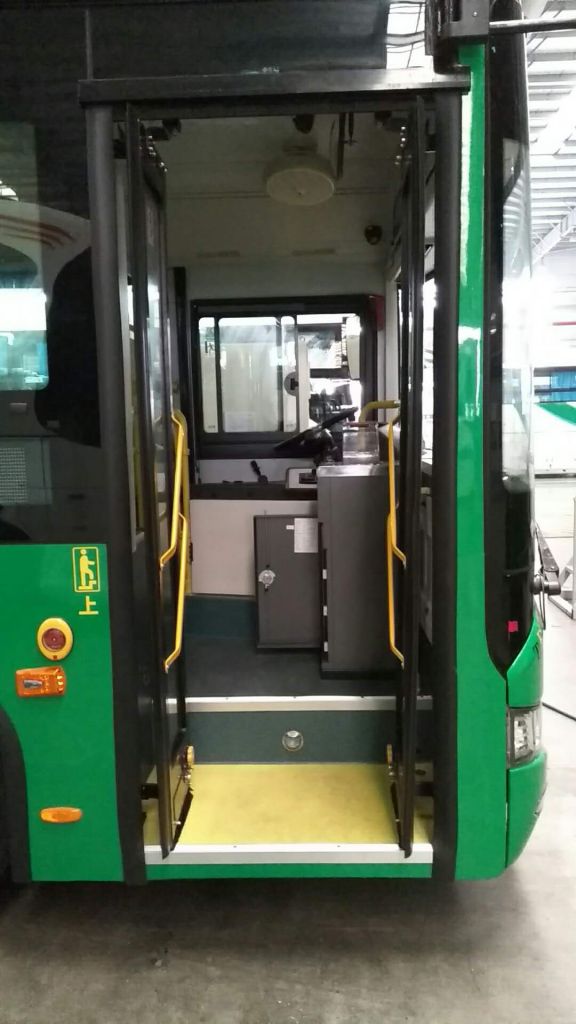 TEPKOS Pneumatic swing in bus door merchanism for YUTONG city bus
