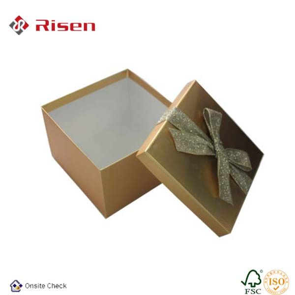 sturdy gift box with lid
