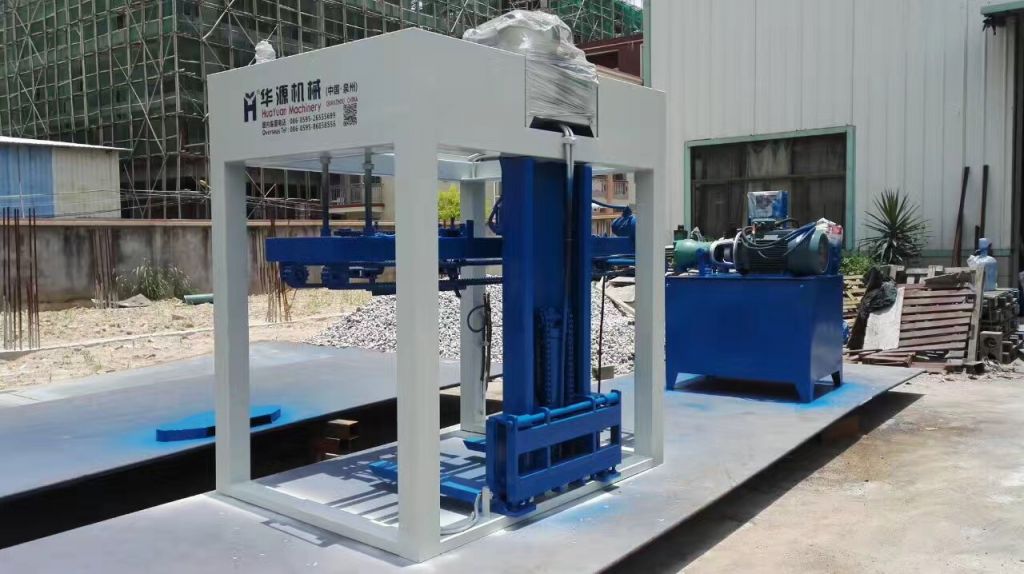 QT12-15 full-qutomatic concrete block making machine