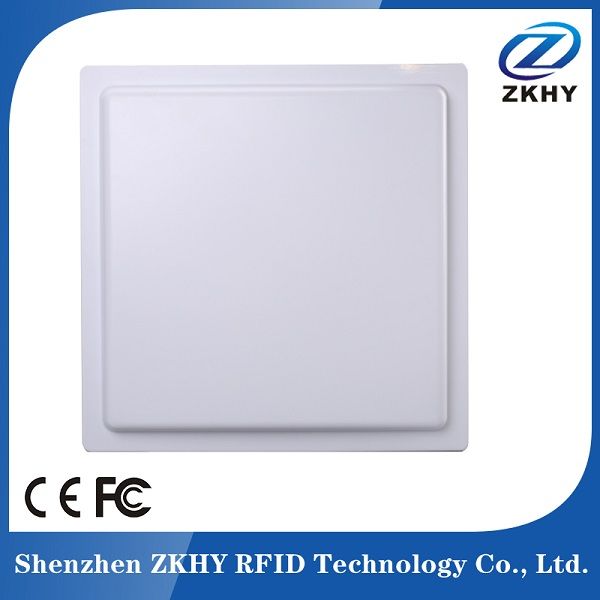 High-performance long range UHF RFID reader with 12dB inner antenna