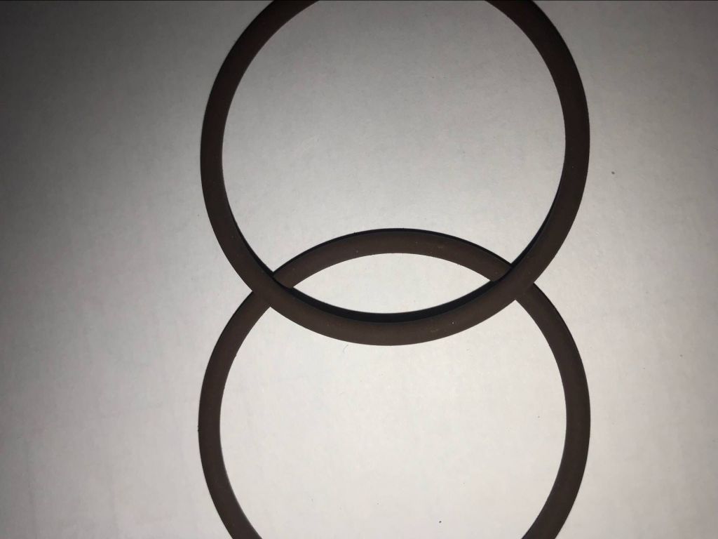 Scrub FKM o ring seal