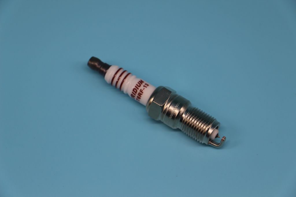 Auto Parts Iridium Spark Plug It6rf-13 For Volvo