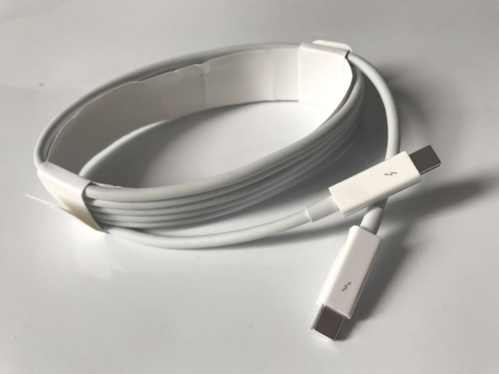  Thunderbolt Cable (2.0 m) - White for apple macbook air for Macbook pro