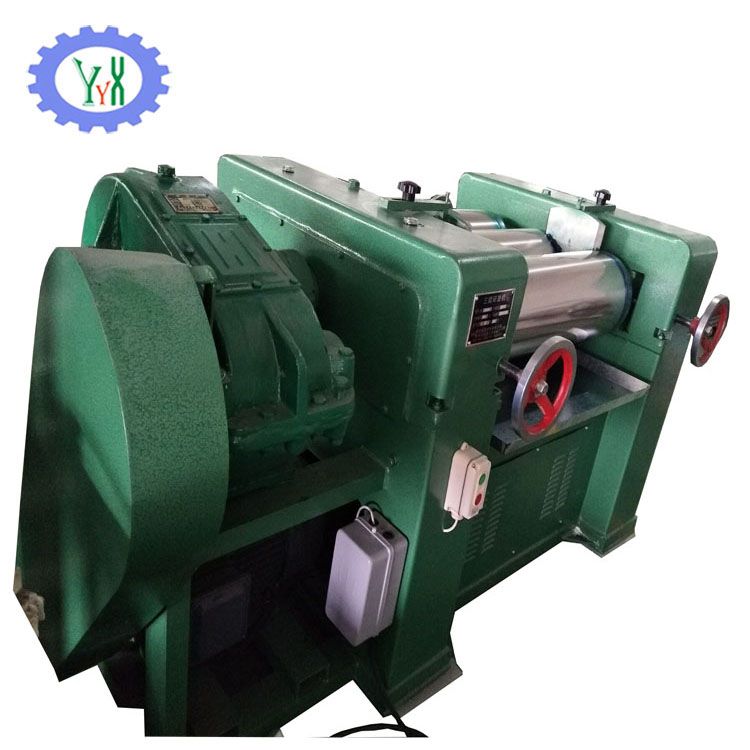 Three roll grinding machine