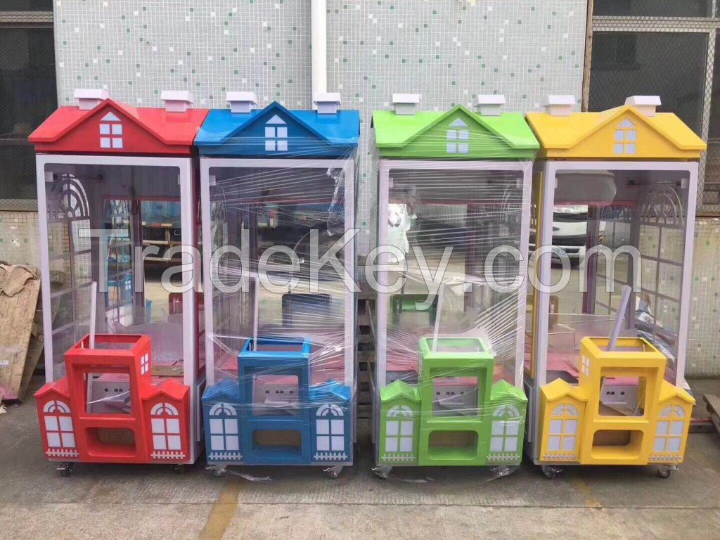 Prize Master Electronic Game Machine Prize Gift Claw Crane Machine for sale 