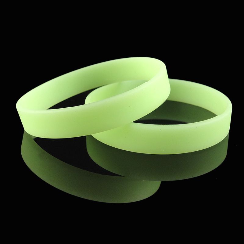 Wholesale cheap price Christmas Party Gift Item Glowing In The Dark Customized Bracelet Wristband