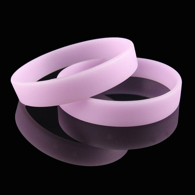 Wholesale cheap price Christmas Party Gift Item Glowing In The Dark Customized Bracelet Wristband