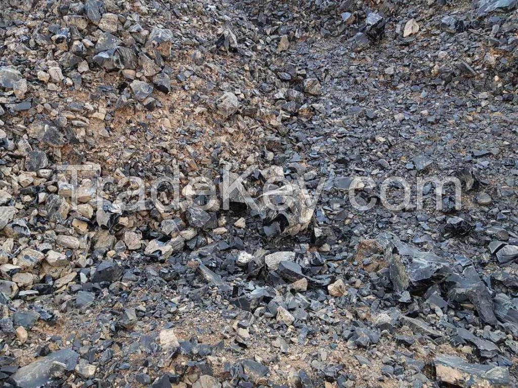 Natural Georgian Obsidian, Rough Quartz, Rock Stones of Obsidian