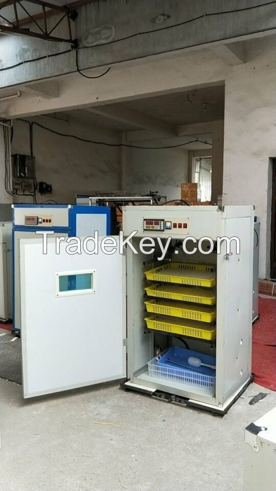 digital full-automatic reptile poultry incubator hatcher