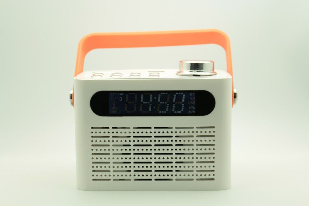 Am/fm Clock Radio With Bluetooth