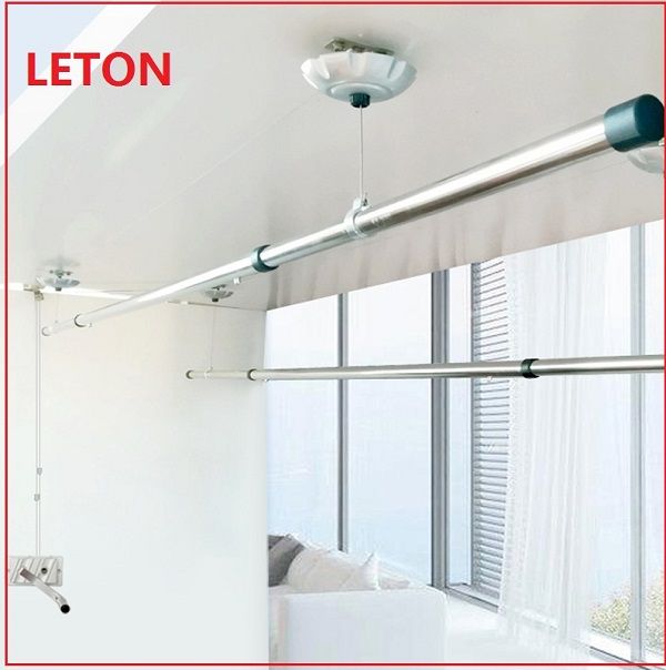 Very cheap Adjustable Telescopic Balcony  Clothes Hanger