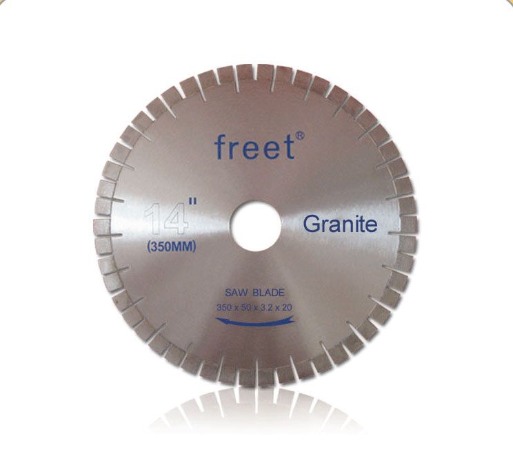 Diamond cutting blade and segments for granite and sandstone