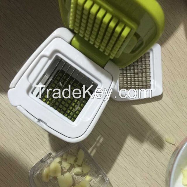 Handle Green Garlic Cube Garlic Press,Slice the garlic