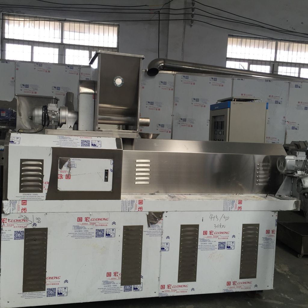 China Manufacturer Provide Puffed Corn Snacks Food Making Machine