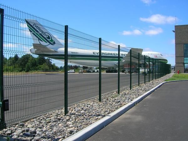 Welded wire mesh fence panel wire fencing security fence
