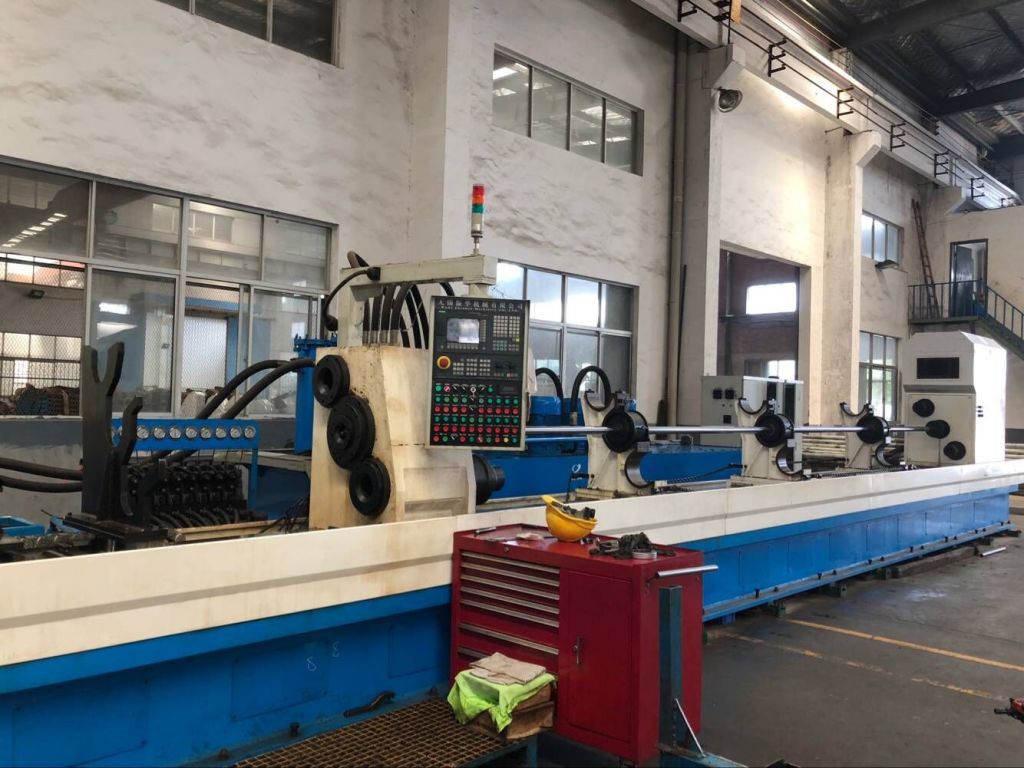 cnc skiving roller burnishing machine for internal hydraulic cylinders