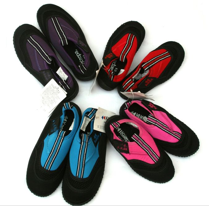 Factory surplus stock low price aqua water shoes closeout liquidation