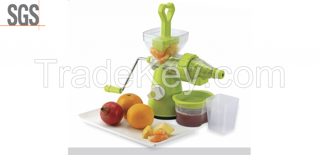 Plastic juicer