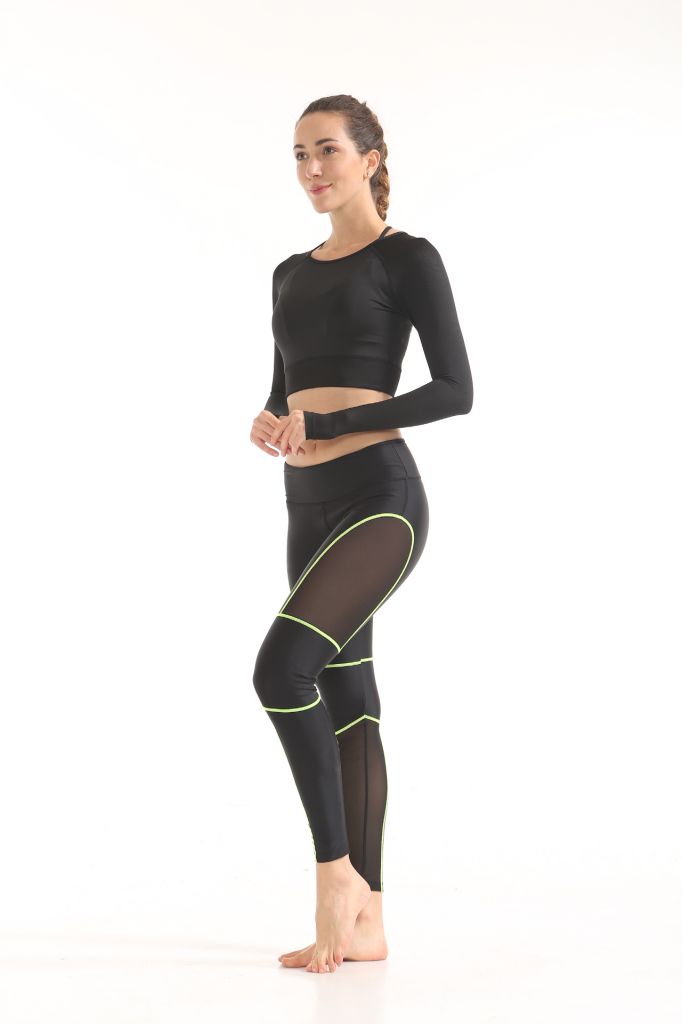 Akilex manufacture yoga sports bra and yoga leggings