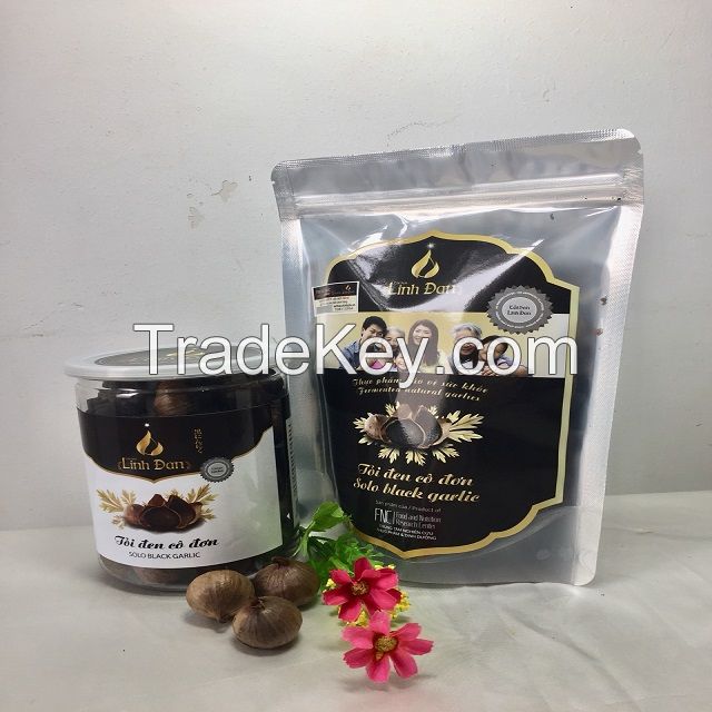 Vietnamese single black garlic good for health