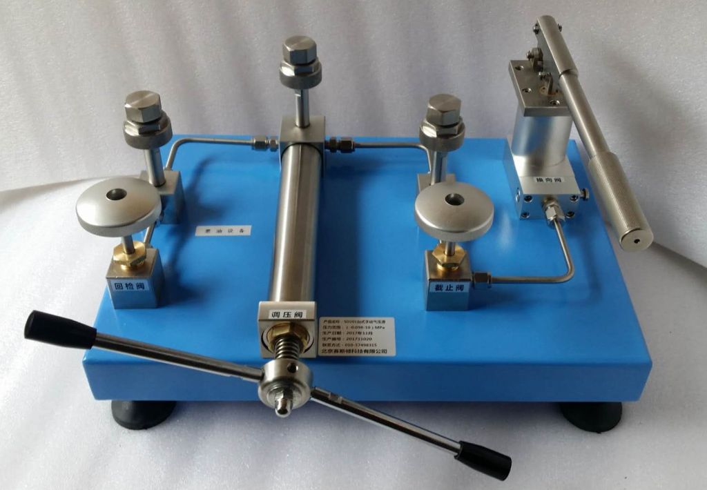 SD201 Manual Pneumatic Calibration Pump