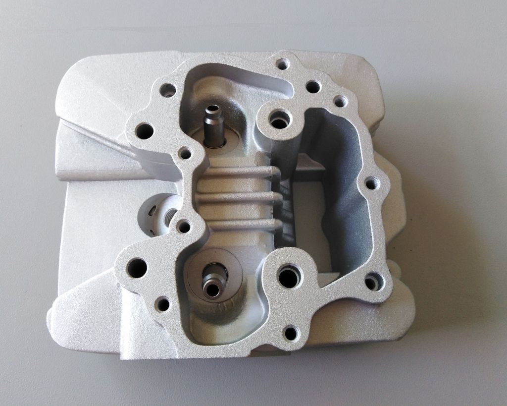 Aluminum Alloy Motorcycle Parts Motorcycle cylinder head