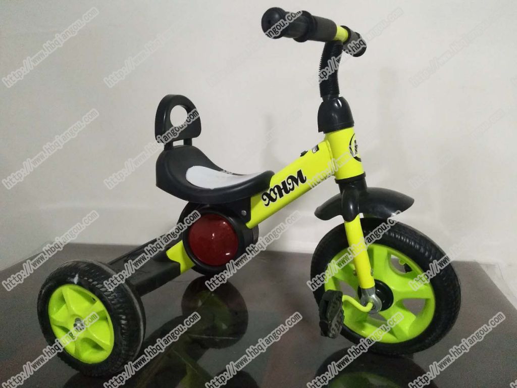 cheap wholesale factory high quality plastic gift children ride three wheels bicycle