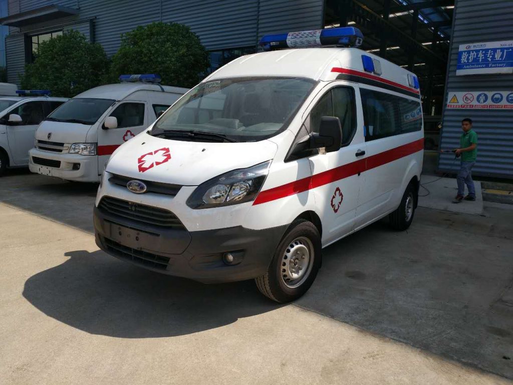 High Medical Equipment Automobile Emergency Vehicle, Rescue Vehicle