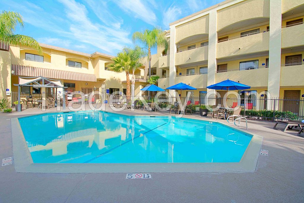 InnSuites Hotels Reservations