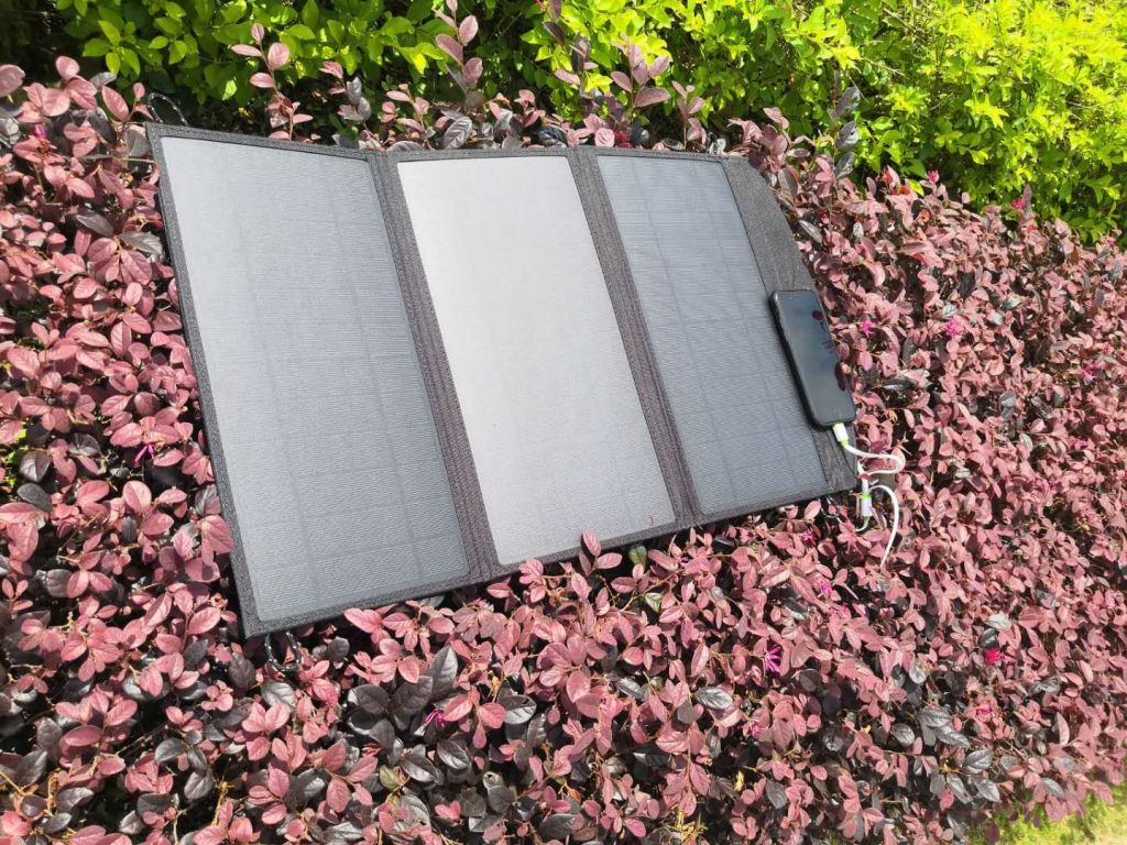Solar Sun Charger 28W Portable Folding Phone Charger with Solar Panel Outdoor 5V Dual USB Charging Solar Powered Blue Blanket