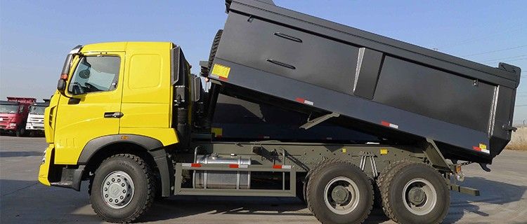 Cheap And High Quality SINOTRUK HOWO A7 6X4 Dump Truck