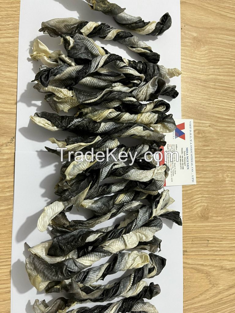 Twisted Salmon and Pangasius Skin -Dry Fish Skin Treatment for Dogs - High Quality Dog Chew from Vietnam